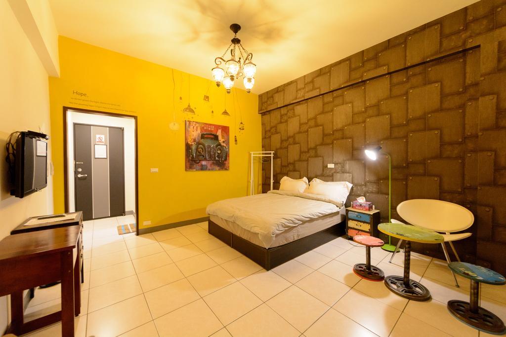 Hotel Play House Tainan Zewnętrze zdjęcie