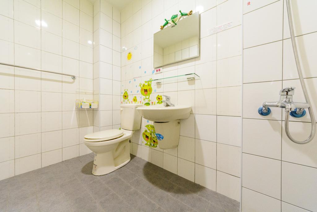 Hotel Play House Tainan Zewnętrze zdjęcie